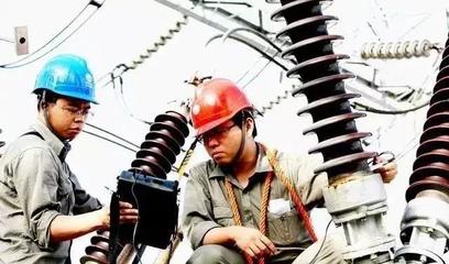水電工的出路在哪里？這9條路，都是電工前輩們闖出來的光明大道